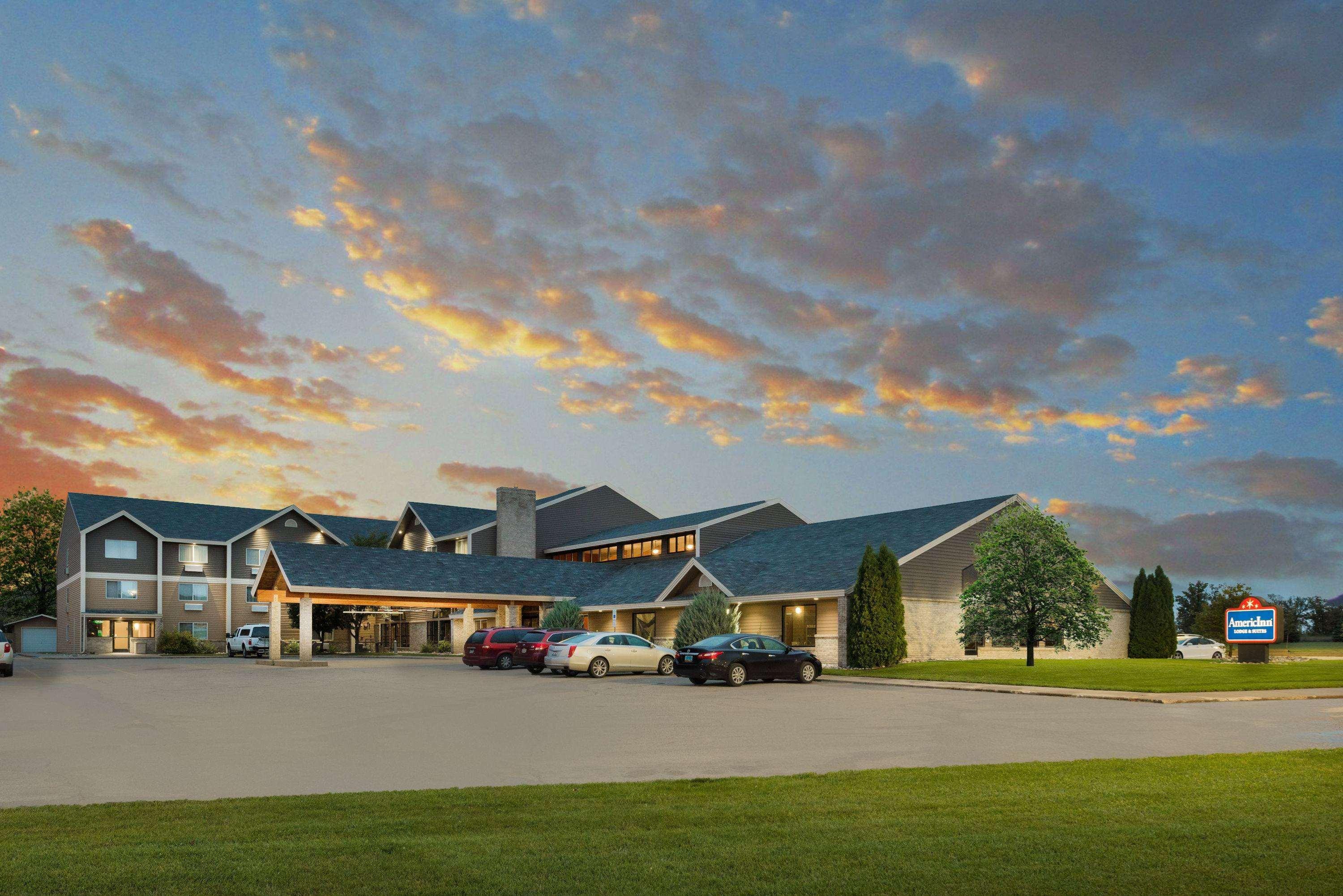 Americinn By Wyndham Valley City Conference Center Екстериор снимка