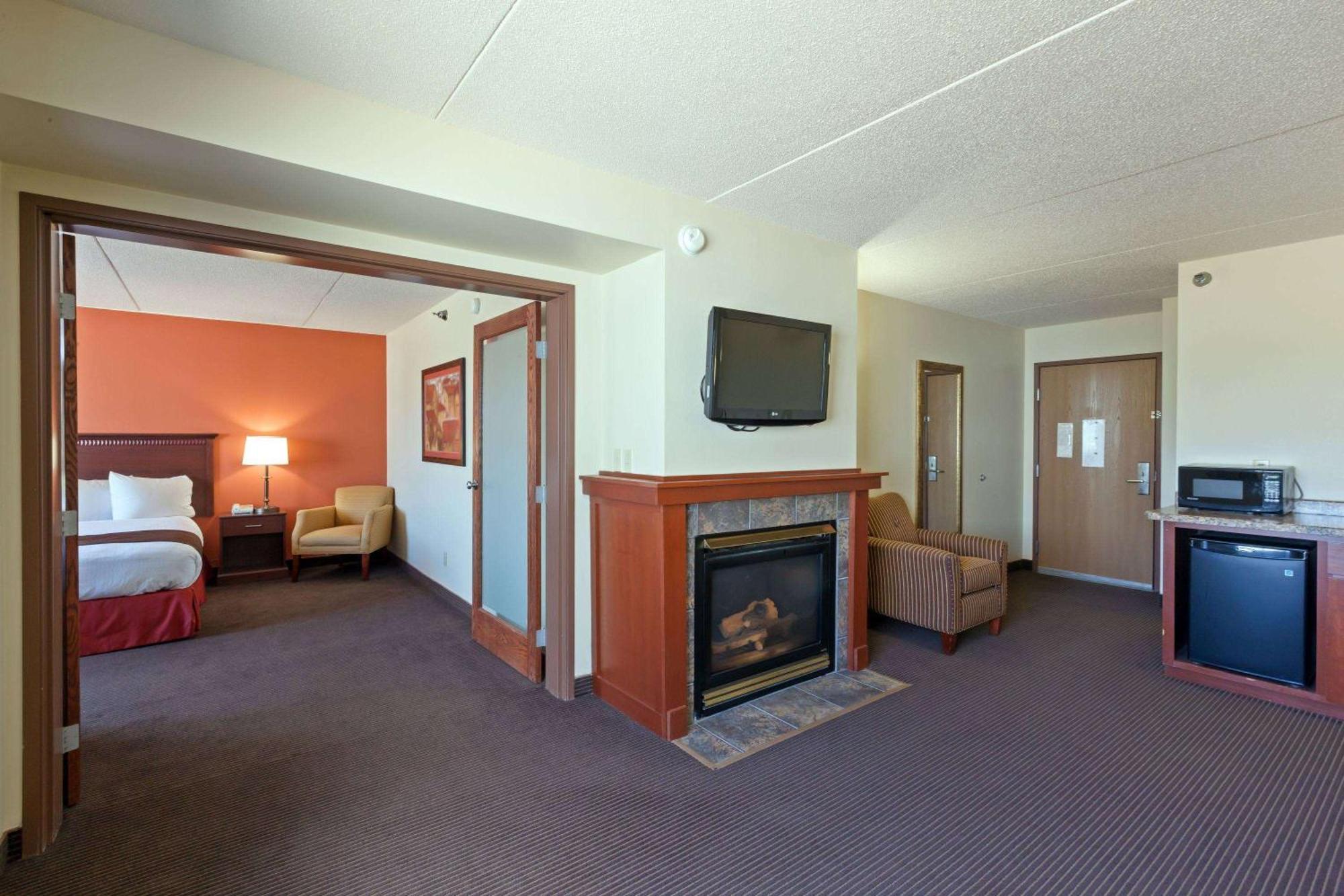 Americinn By Wyndham Valley City Conference Center Екстериор снимка
