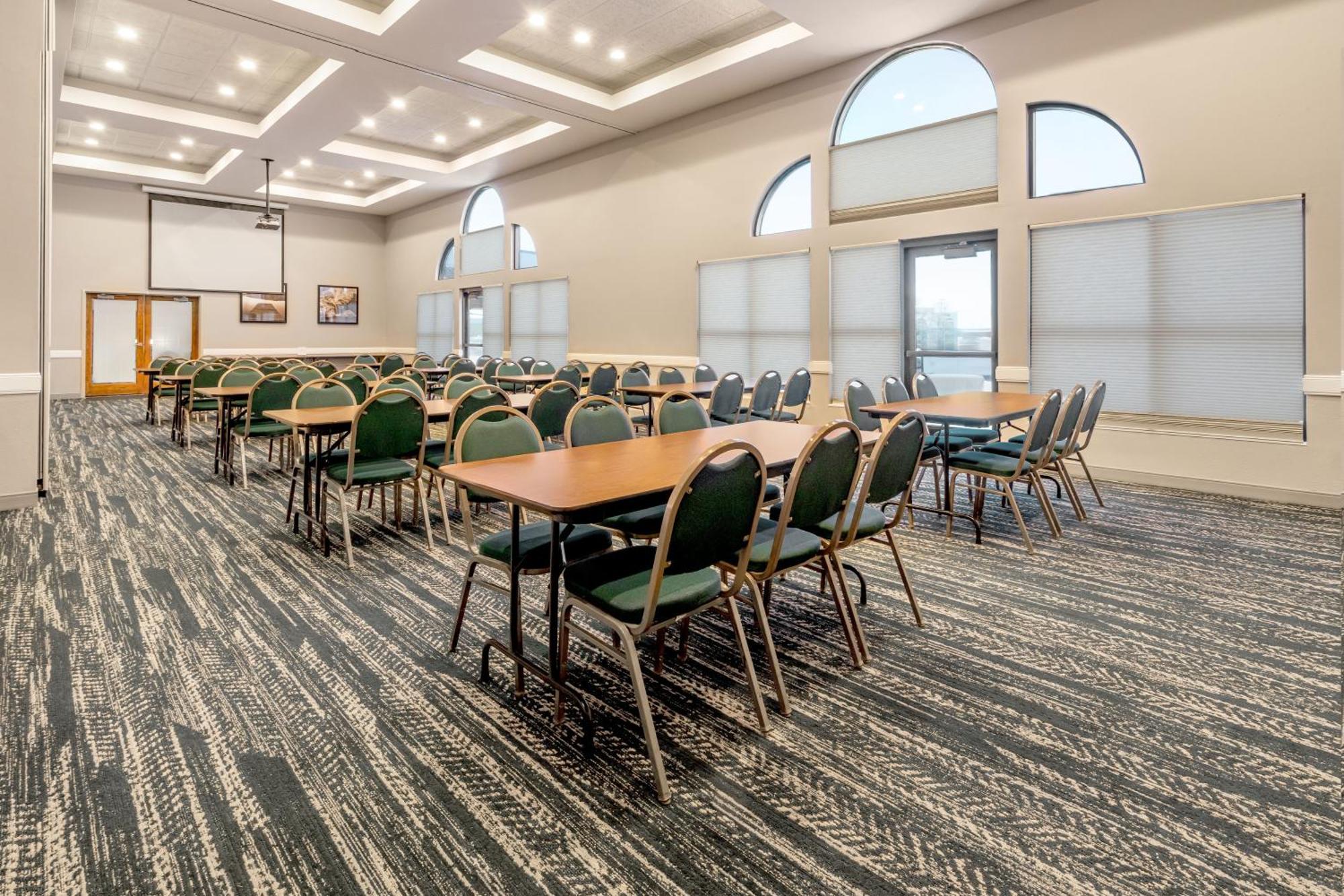 Americinn By Wyndham Valley City Conference Center Екстериор снимка