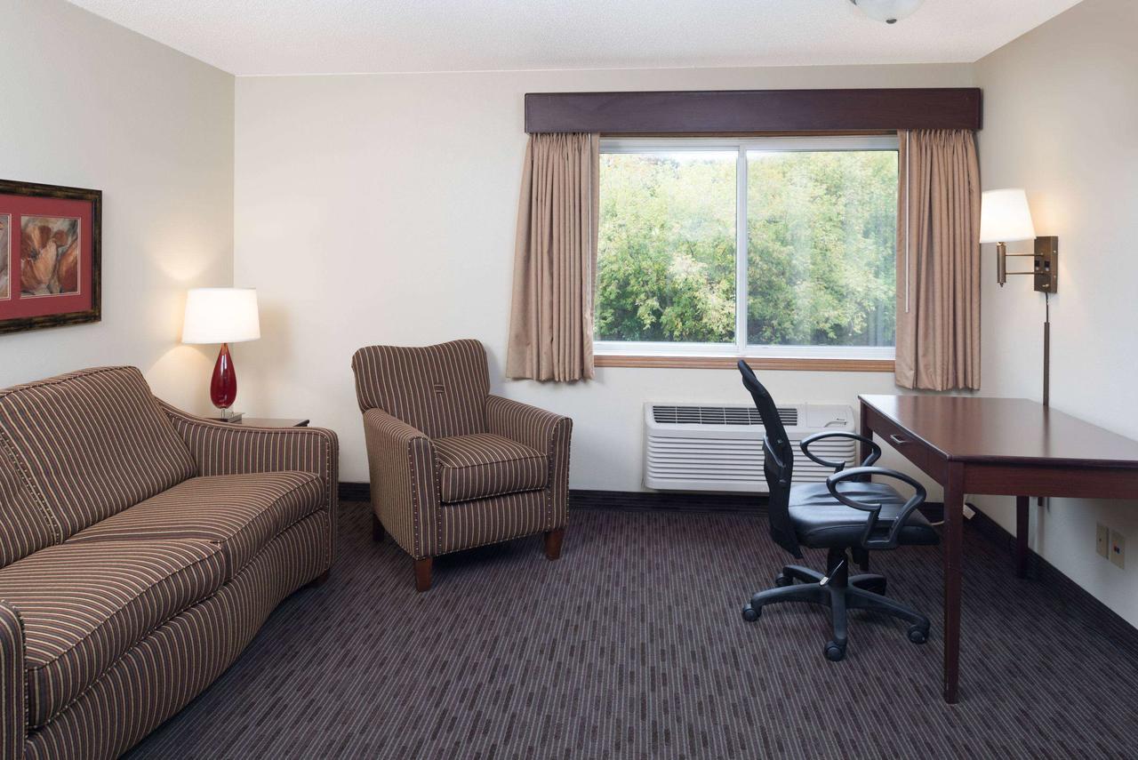 Americinn By Wyndham Valley City Conference Center Екстериор снимка