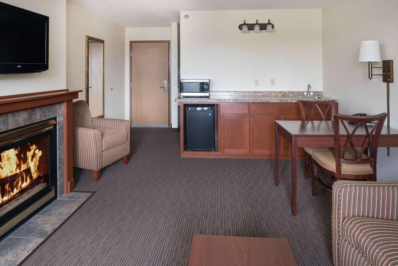 Americinn By Wyndham Valley City Conference Center Екстериор снимка